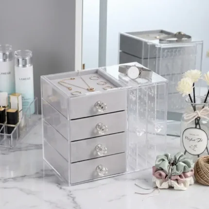 Organizator nakita